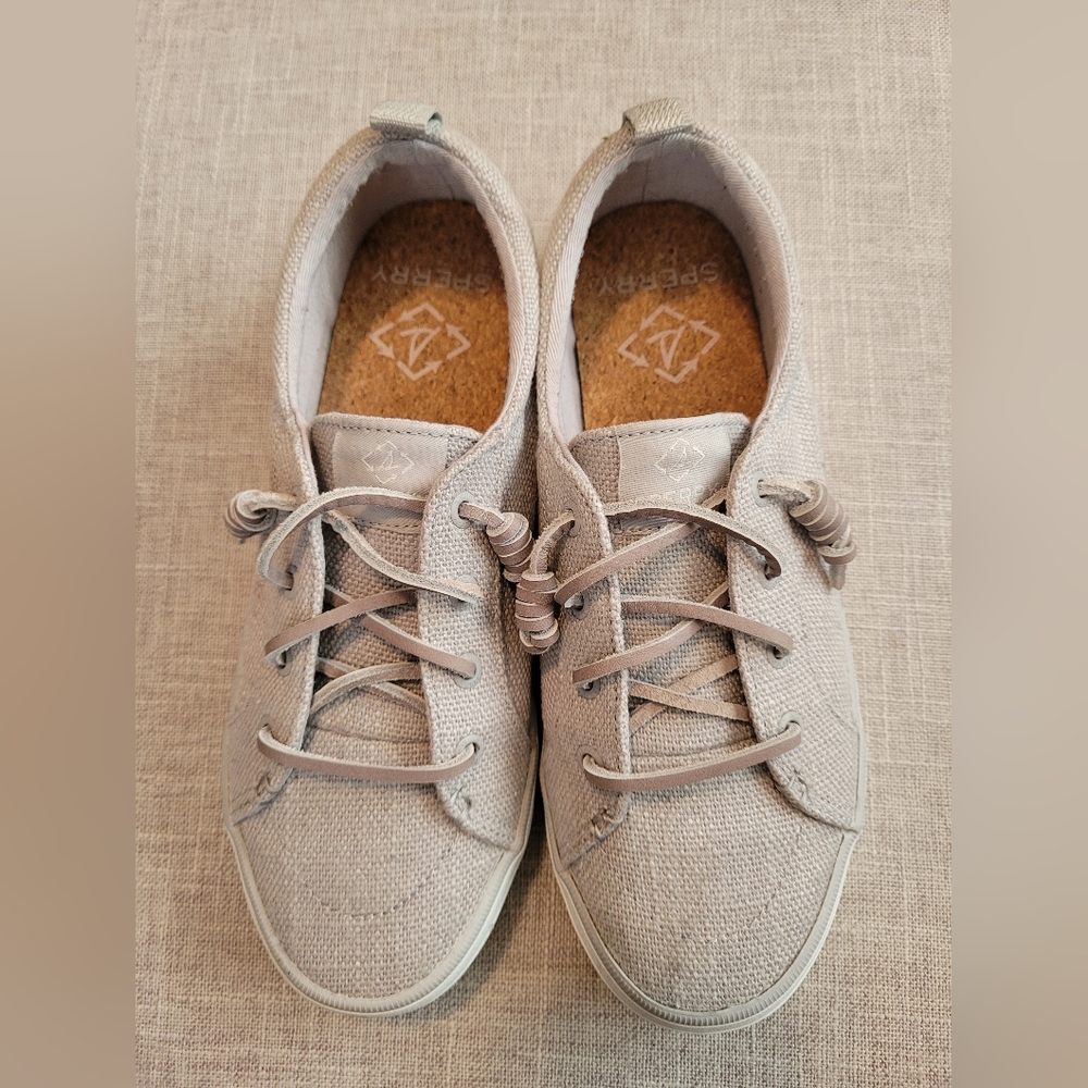 Sperry Crest Vibe Size 7 - image 1